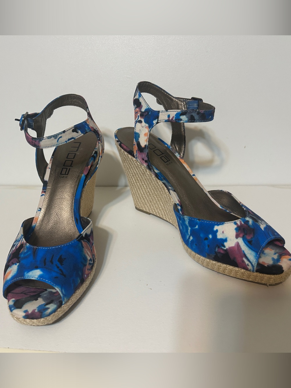 Moda Spana Bright Blue Floral Wedge Peep Toe Sandals with Ankle Strap Size 8.5